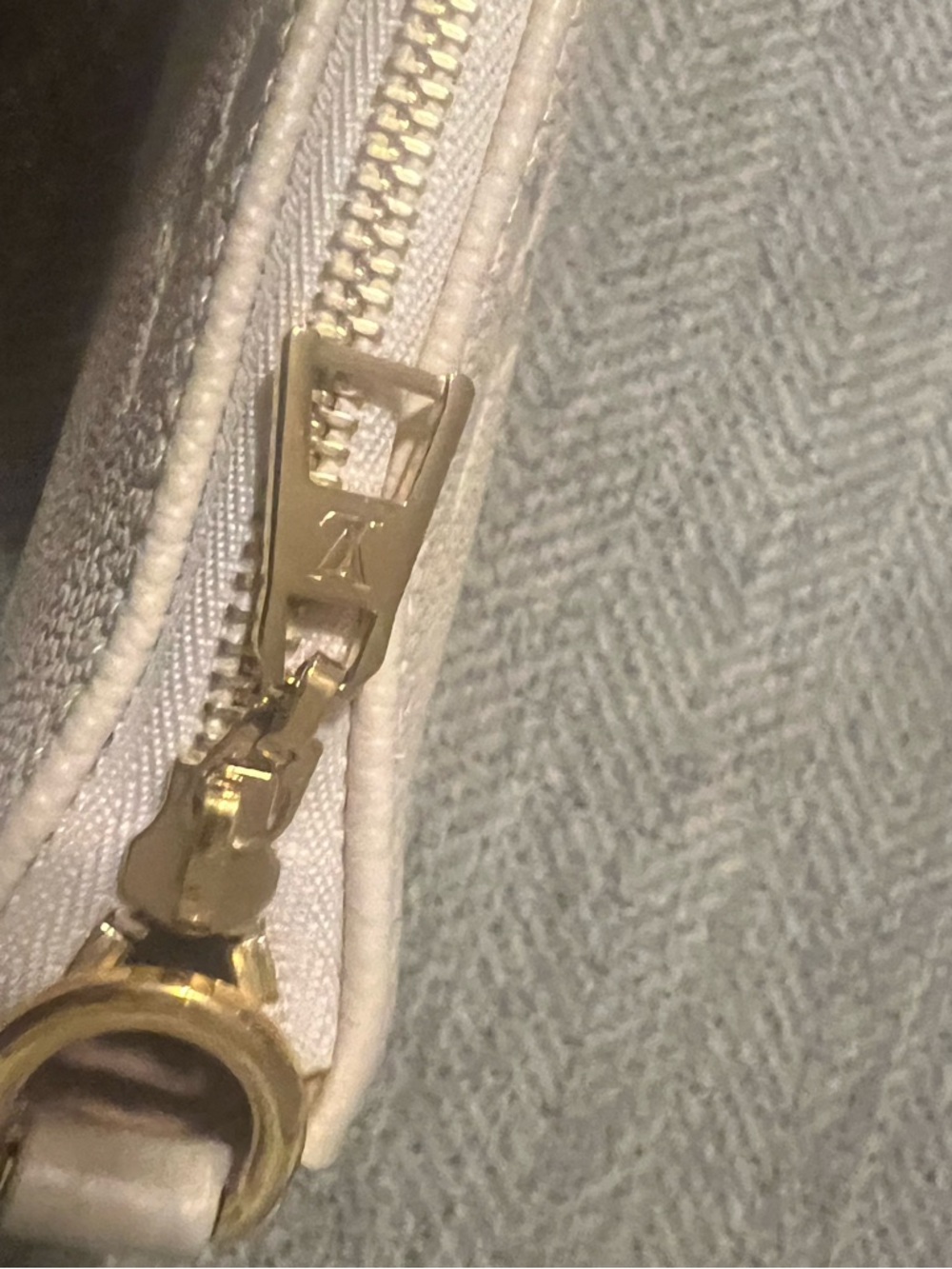 Louis Vuitton empreinte Giant Monogram Multi Pochette Large only - Picture 6 of 14